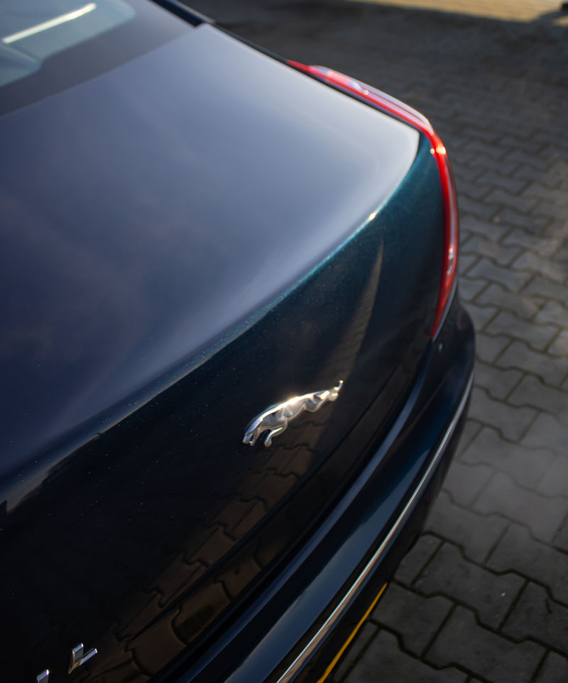 Jaguar XJF
